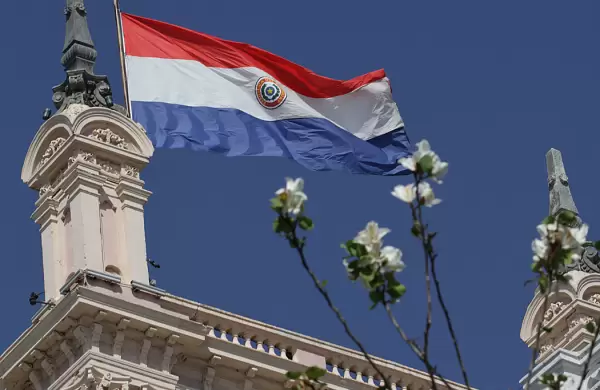 Economía de Paraguay creció 4,7% en 2023 y es el líder regional.