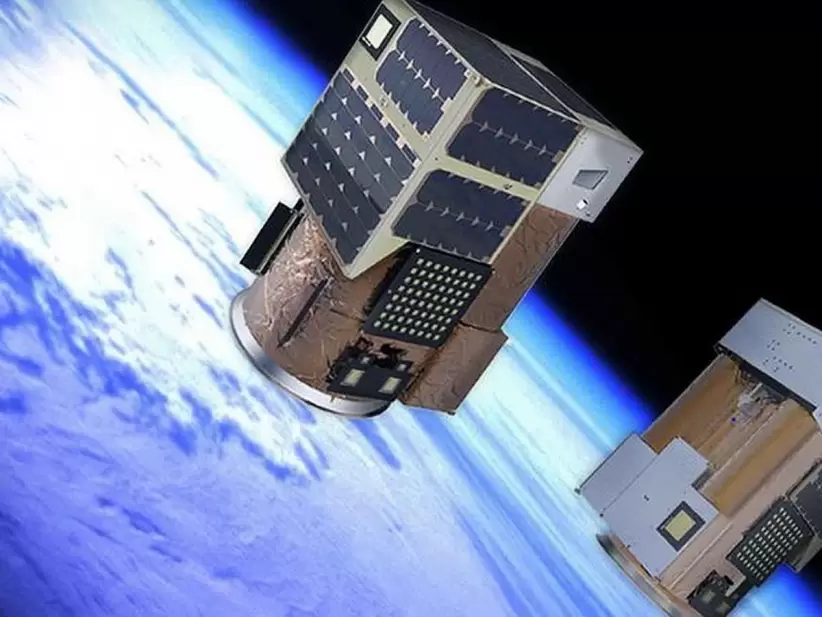 Satélites.