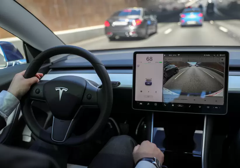 Tesla Model 3 REUTERS/Evgenia Novozhenina/Archivo