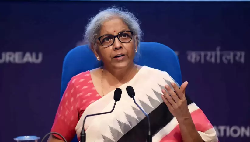 Nirmala Sitharaman, ministra de Finanzas de India, informó que se pondrá un impuesto a las criptomonedas en el país