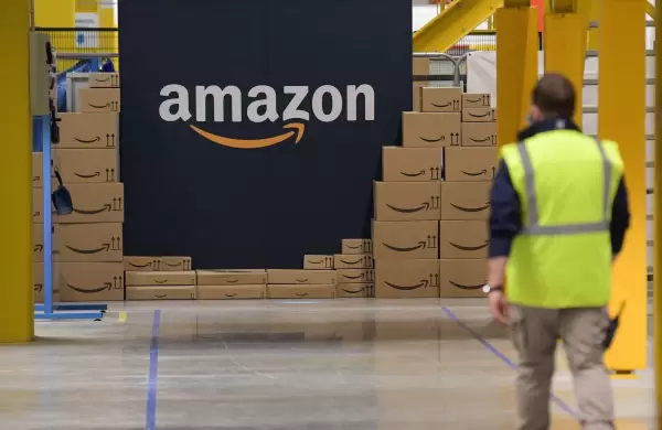 Cómo la IA está ayudando a Amazon a ahorrar medio millón de toneladas de envases al año