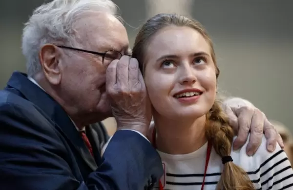 Un CEO icónico y un hueco difícil de llenar: ¿quién (y cómo) será el sucesor de Warren Buffett?