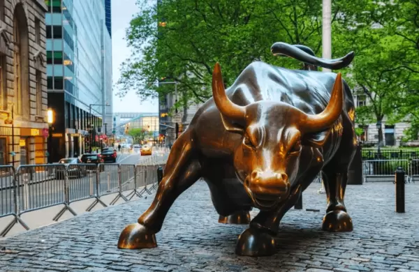 Wells Fargo supera a todos los bancos de Wall Street y pronostica un S&P 500 en 7.007 puntos