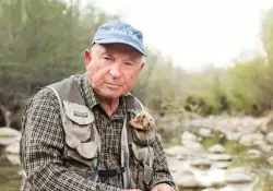 La historia del fundador de Patagonia que donó su fortuna para salvar el planeta