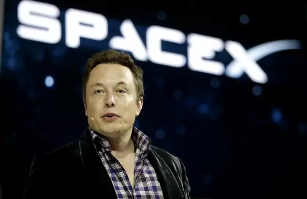 La verdadera razón por la que Elon Musk apoya a Trump: ¿Qué está en juego para SpaceX?