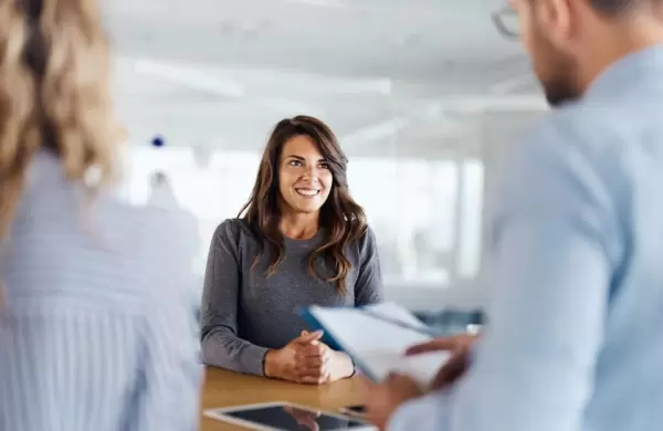 La psicología oculta en las entrevistas laborales: trucos, trampas y atajos para prepararte mejor