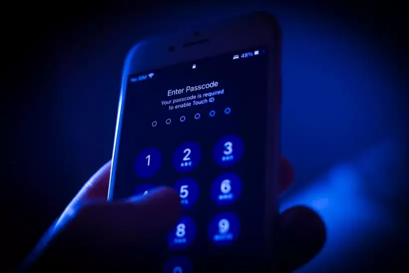 iPhone, Changpeng "CZ" Zhao, Apple