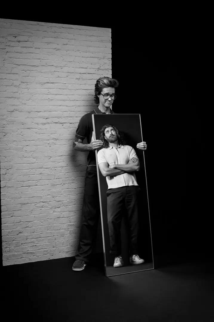 top creators -  - diciembre 2023 forbesus - 003 rhett and link by devin yalkin for forbes_0578_bw copia