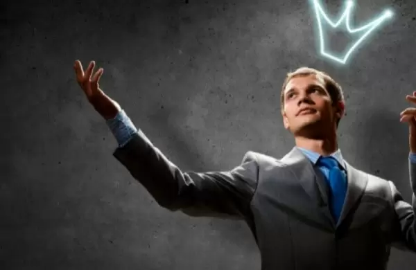 El lado oscuro del ego: cómo puede actuar como enemigo del buen liderazgo