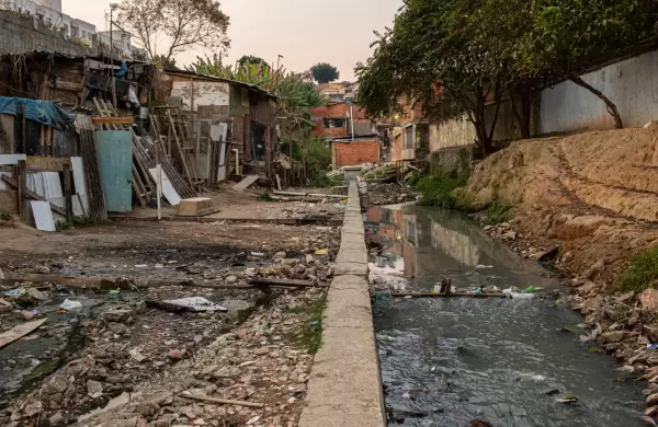 Se reduce la pobreza en Paraguay pero aún afecta al 22,7% de la población