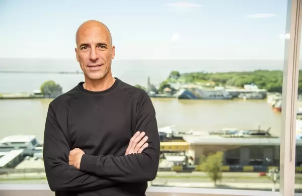 Un argentino quiere liderar inversiones por más de 100 millones de dólares en computación cuántica
