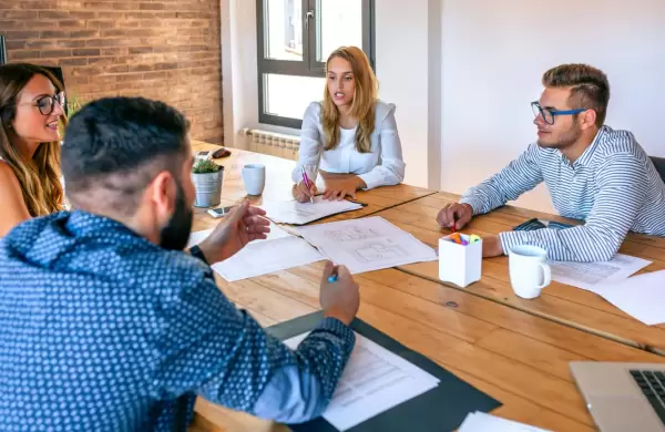 Cinco estrategias efectivas para sobrevivir a la reestructuración de un equipo