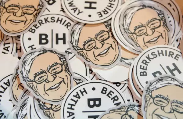 La psicología de Warren Buffett para elegir acciones y cuál será según él la industria del futuro