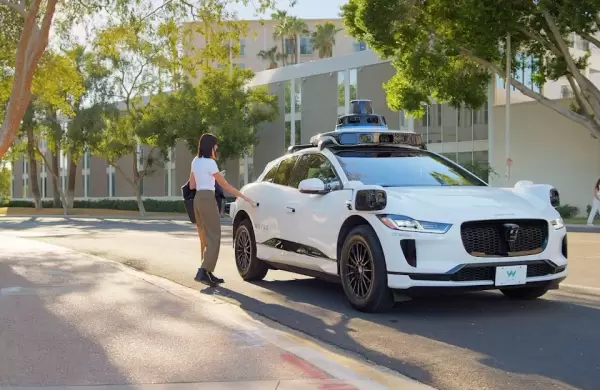 Toyota da un paso hacia la conducción autónoma tras anunciar la alianza con un gigante