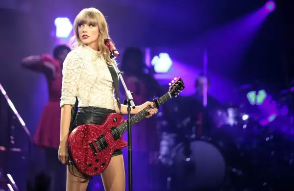 Taylor Swift anuncia su álbum, 'The Life Of A Showgirl', que aparecerá en el podcast de Travis Kelce
