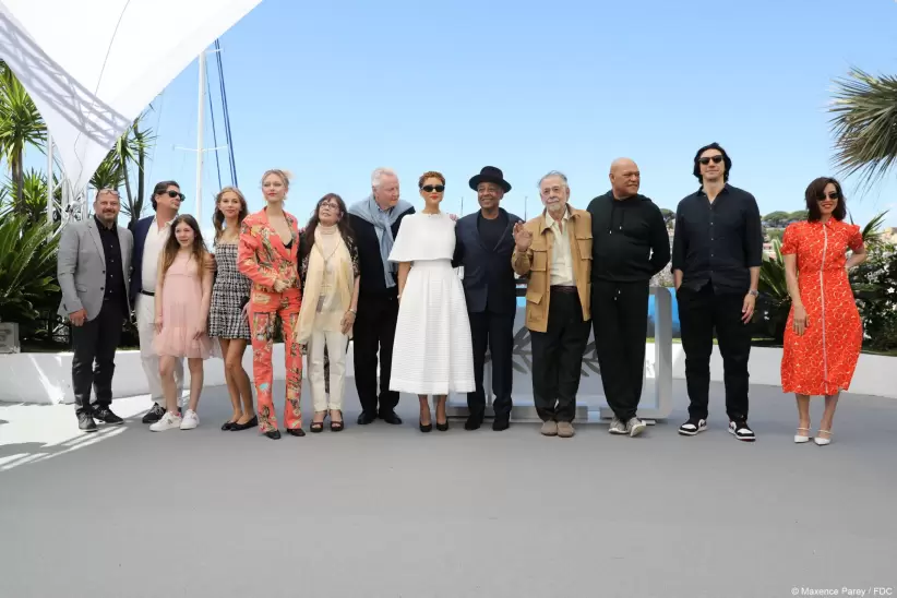 El director y elenco de Megalpolis en Cannes (Cortesa Festival de Cine de Cannes).