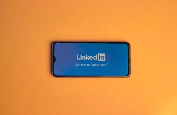 Como Facebook en sus inicios, ¿por qué LinkedIn ahora apuesta por los videojuegos?