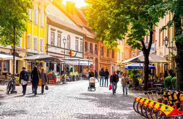 La ciudad que pocos tienen en el radar y es la "escapada urbana" más barata de Europa
