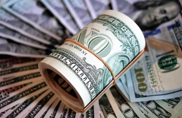 Dólar no cede y presión sigue siendo la piedra en el zapato de los importadores