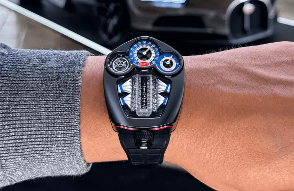 El reloj de edición limitada que emula el motor de un Bugatti y cuesta 340.000 dólares