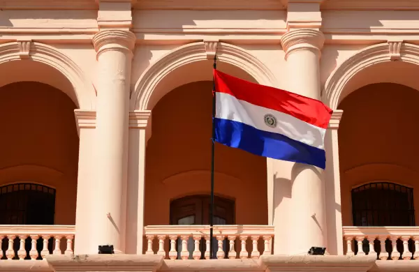 FMI: Paraguay debe tomar medidas contra la corrupción para volverse un destino más atractivo para las inversiones