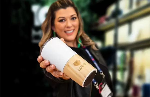 100% Merch, una mezcla de nuevos conceptos e influencia extranjera