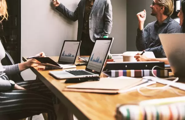 Las redes sociales se convirtieron en la carta de presentación de las empresas ante las nuevas generaciones según el CEO de Jobs