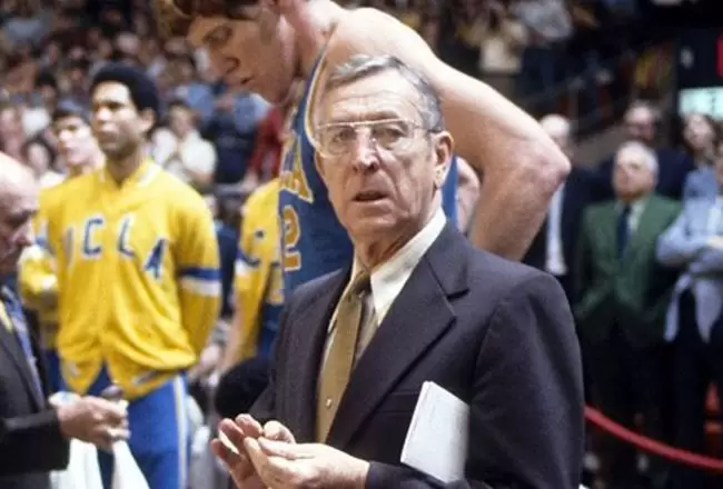 John Wooden basquet