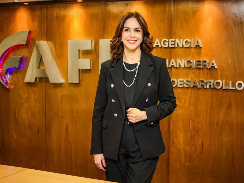 Stella Guillén  AFD