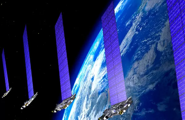 Quiénes son los dos magnates que llevarán a Starlink al país más poblado del mundo