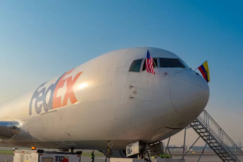 Avión FedEx