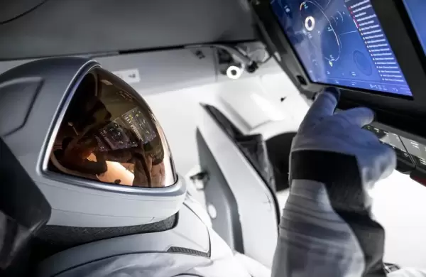 El plan de un piloto espacial multimillonario: salvar la civilización llevándola a otros planetas