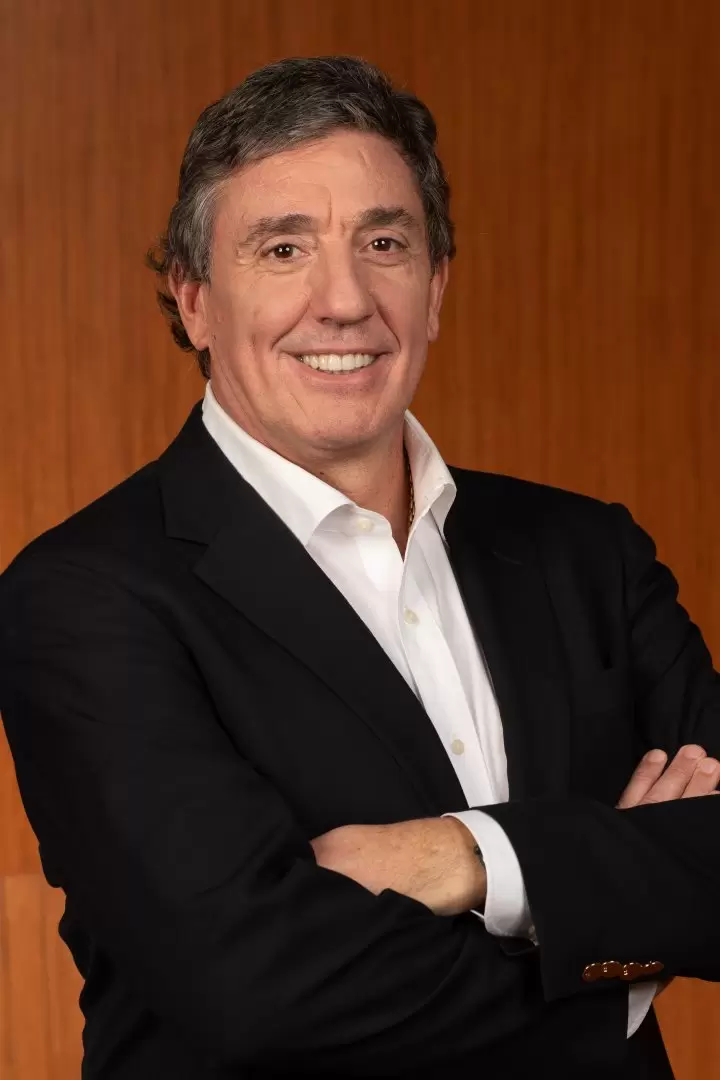 Martín Iraola, Disney
