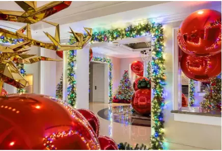El brillante espectáculo del Four Seasons Hotel Los Ángeles en Beverly Hills.