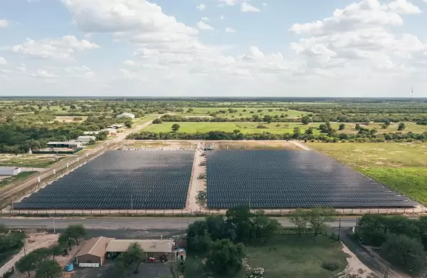 Con una inversión de más de US$ 2 millones, la Cooperativa Chortitzer inaugura dos parques solares