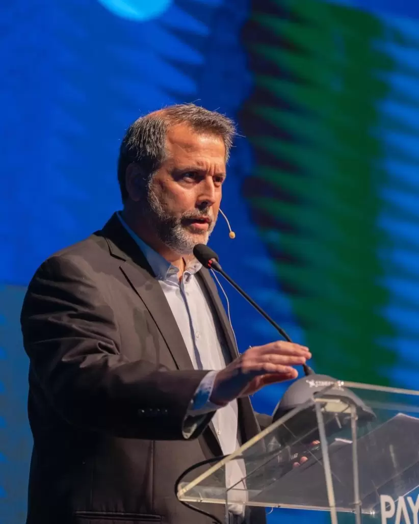 Mauricio Larrosa, Gerente General de CCR