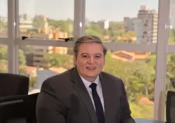 Osvaldo Serafini: el joven cajero que soñó y lo logró (empezó de abajo y hoy dirige uno de los 5 bancos más grandes del país)