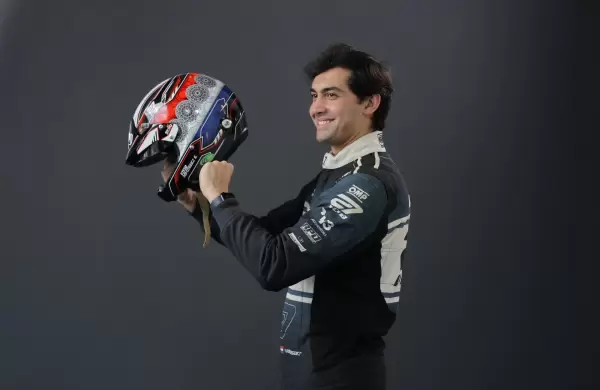 Con garra y pasión a un tramo de la élite del Rally mundial