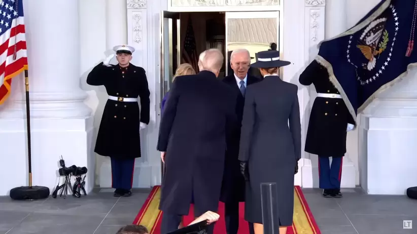 El presidente Joe Biden y la primera dama Jill Biden organizaron una recepción en la Casa Blanca para los Trump antes de la ceremonia de juramento en el Capitolio de los Estados Unidos.
