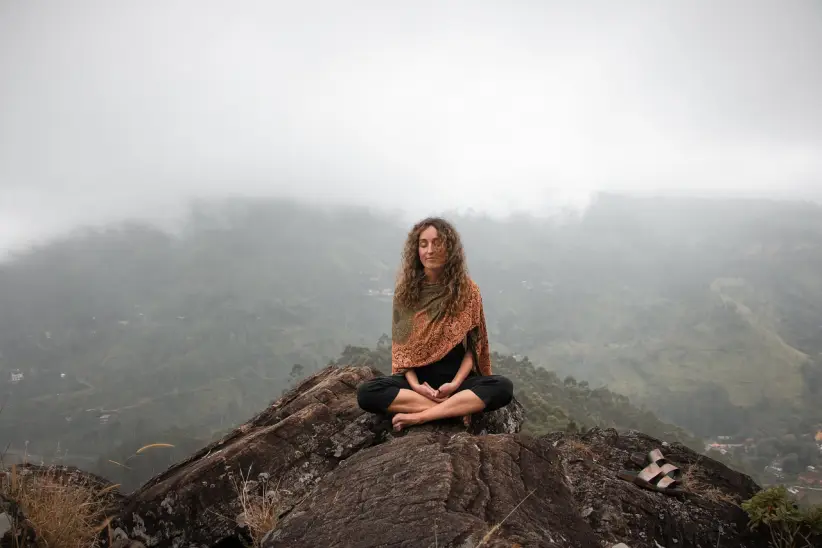 meditar, relajarse, relajante, calma, descanso, relajación, meditación, yoga, naturaleza, bienestar, mujer, equilibrio, cielo, paz, el verano, tranqui