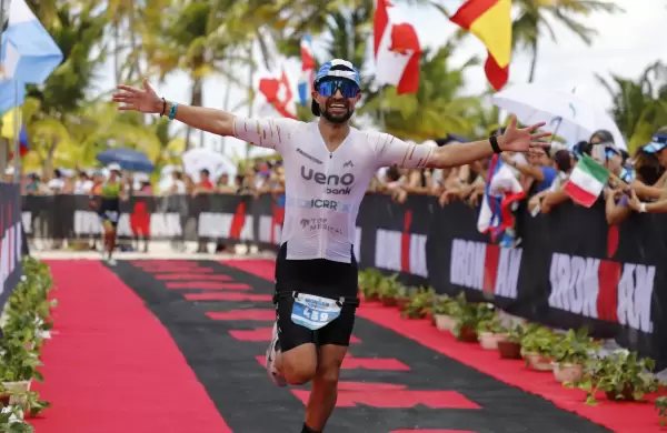 César Astigarraga: dirige una empresa de tecnología, conquistó el Ironman y en el deporte encontró su mejor estrategia empresarial