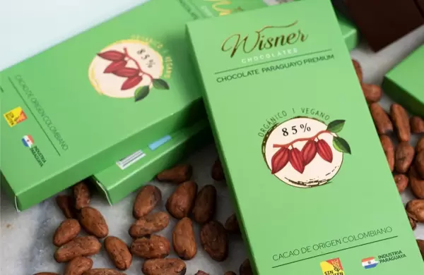 De los números al cacao: la dulce apuesta de una pareja de contadores para crear la primera fábrica de chocolates "made in Paraguay"