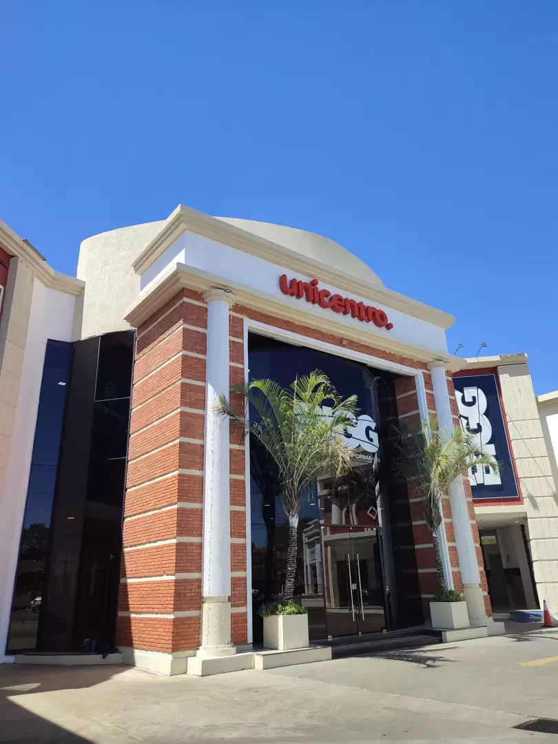 Century Plaza, Gabriel Mendelzon