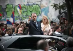 Así fue la jornada de asunción presidencial: acto en el Palacio Legislativo, traslado en auto eléctrico y traspaso de banda