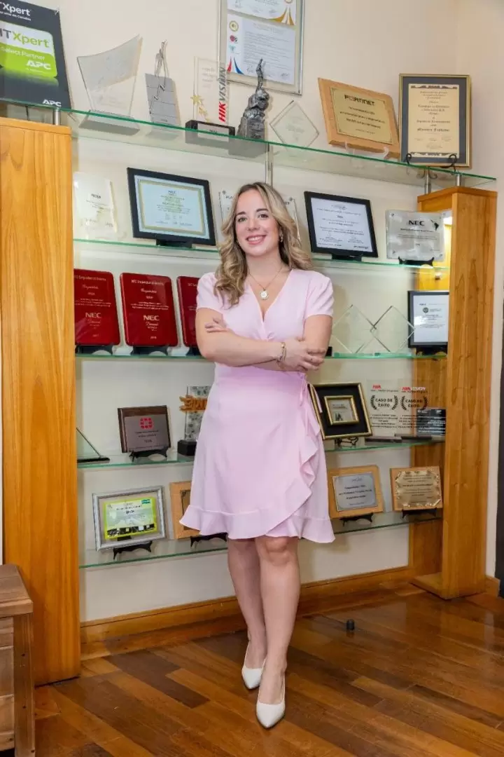 Elsa Pamela Egüez, Head of Customer Experience