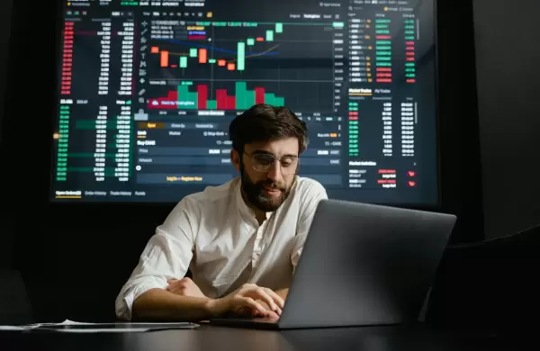 Por qué cada vez más fondos activos pierden frente al S&P 500 y no pueden hacer nada para evitarlo