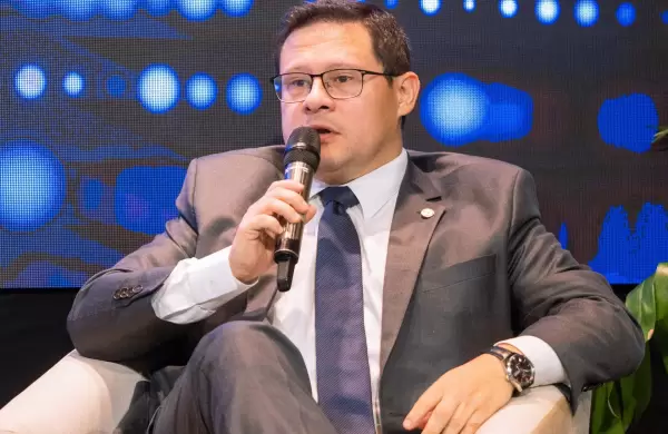 El Gobierno pone la mira en el mercado cripto y busca avanzar con regulaciones, afirmó Óscar Orué
