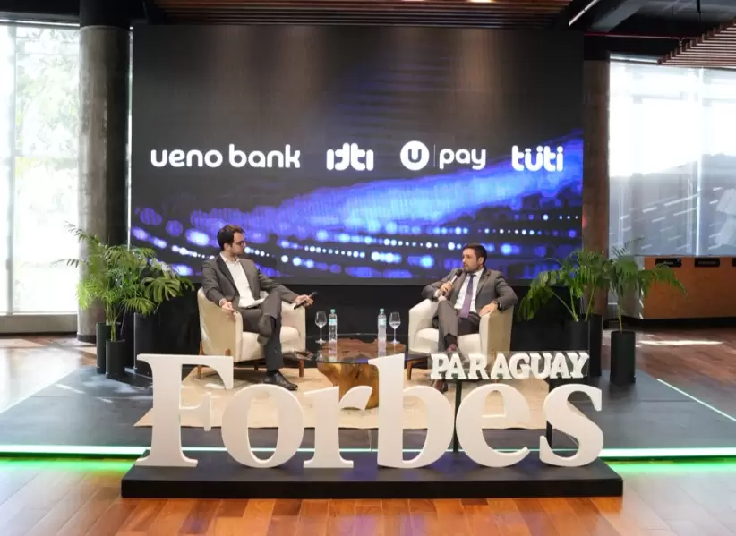 Juan Manuel Gustale, ueno bank