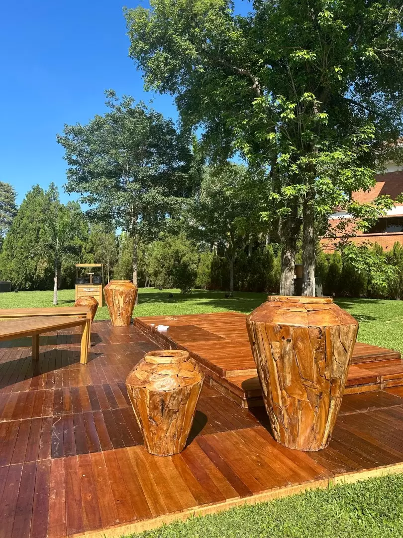 Nómada Carpas Paraguay, Alfonso Hughes