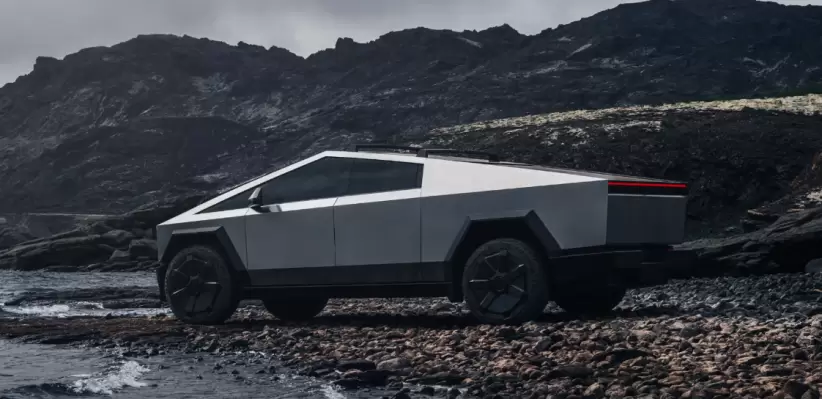 Long-Range Rear-Wheel Drive CYBERTRUCK